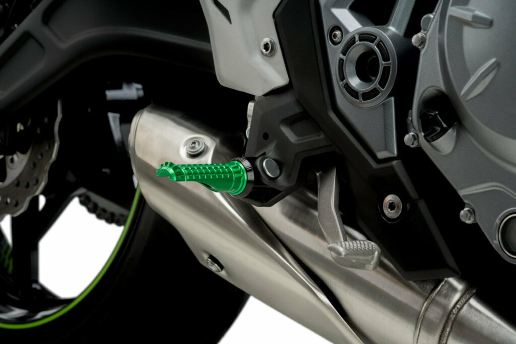 PUIG Footpegs R-Fighter Green Pair — 9192V