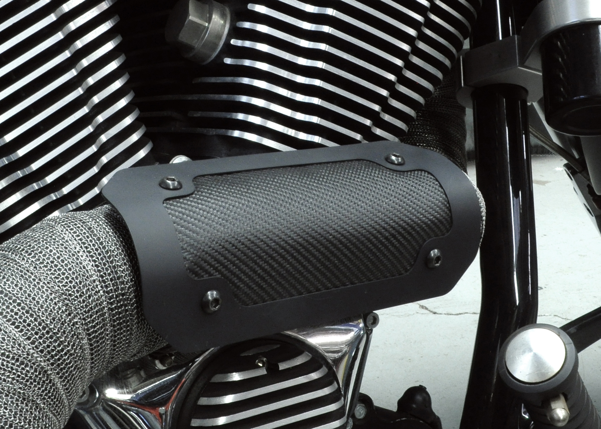 DEI Gen 3 Onyx Heat Shield Black/Black 4"X8" — 902462
