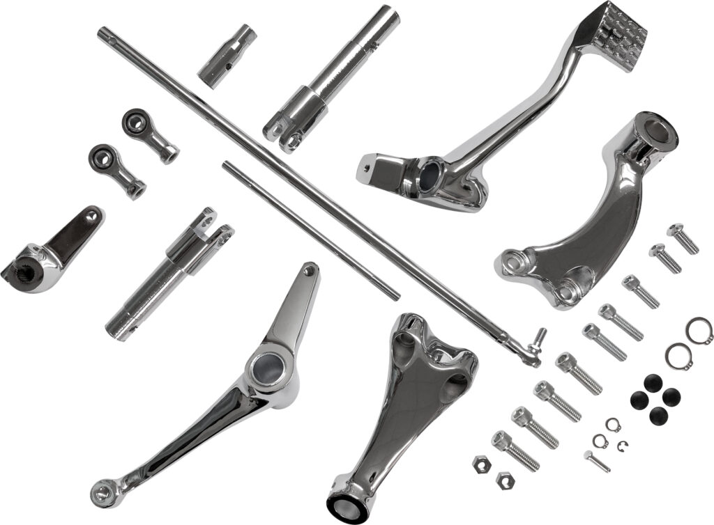 HARDDRIVE Forward Control Kit Chrome XL 2014–2020 — 121020