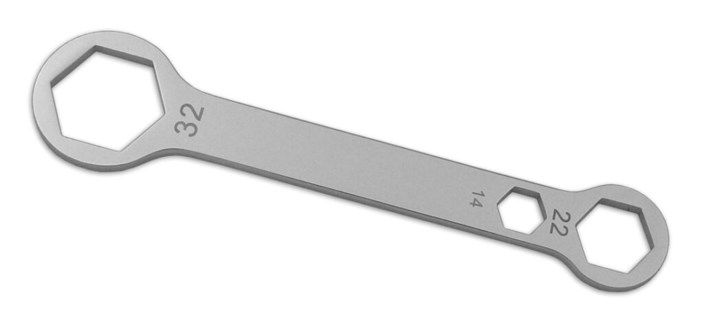 CRUZ TOOLS Combo Axle Wrench 14X22X32 mm — AW142232