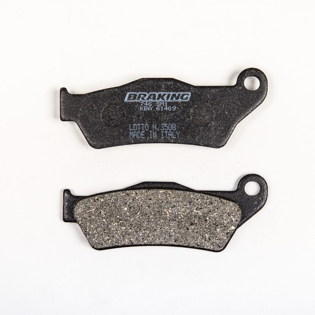 BRAKING Brake Pad Set Semi-Metallic — 746SM1