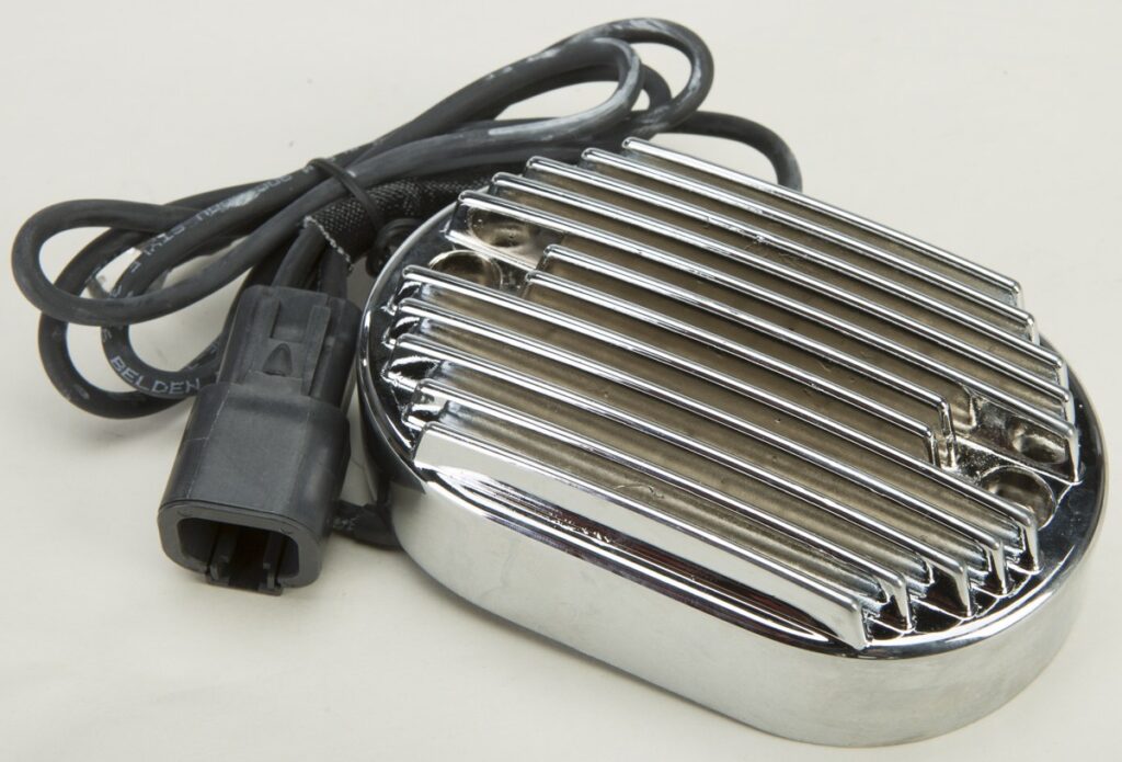 HARDDRIVE Regulator Chrome Softail `01-06 Oem 74540-01 - H1001C